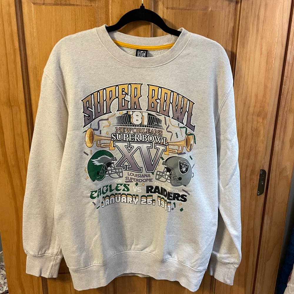 NFL Super Bowl XV Gray Crewneck Sweater